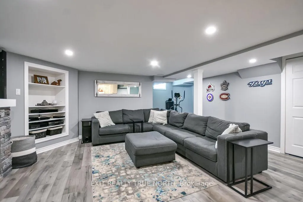 Photo 35 of 9 Corbett Street, Springwater, Elmvale — HOMEH
