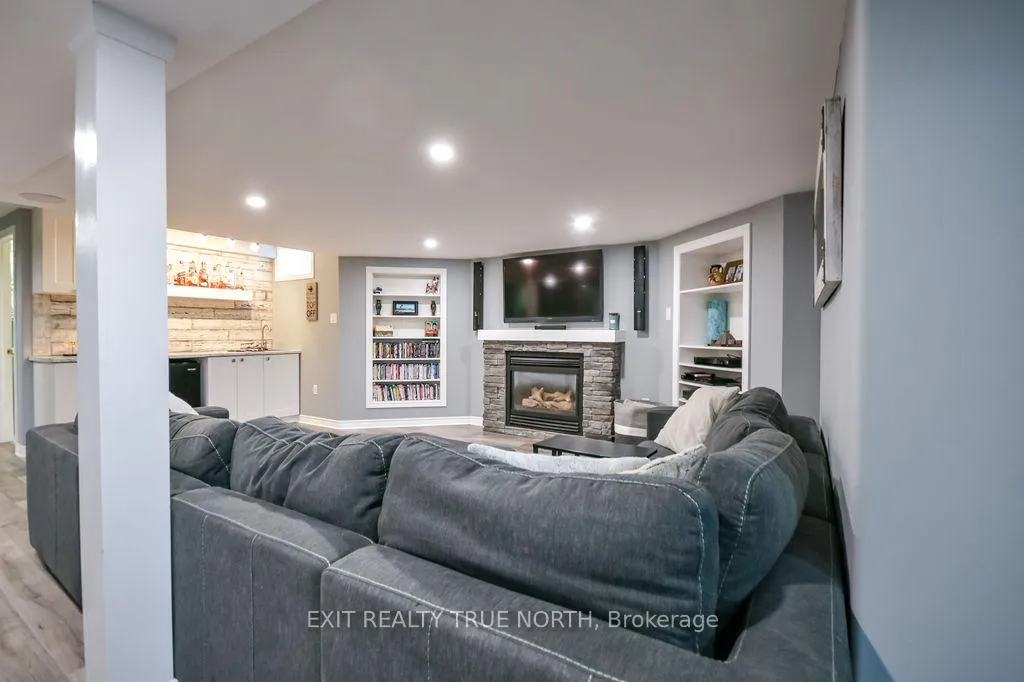 Photo 36 of 9 Corbett Street, Springwater, Elmvale — HOMEH
