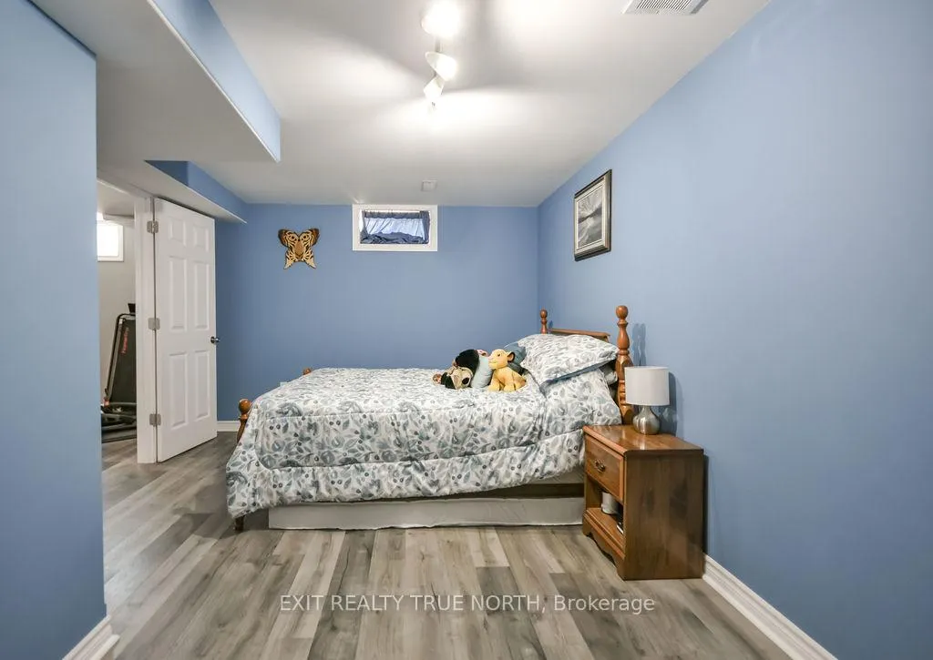 Photo 39 of 9 Corbett Street, Springwater, Elmvale — HOMEH