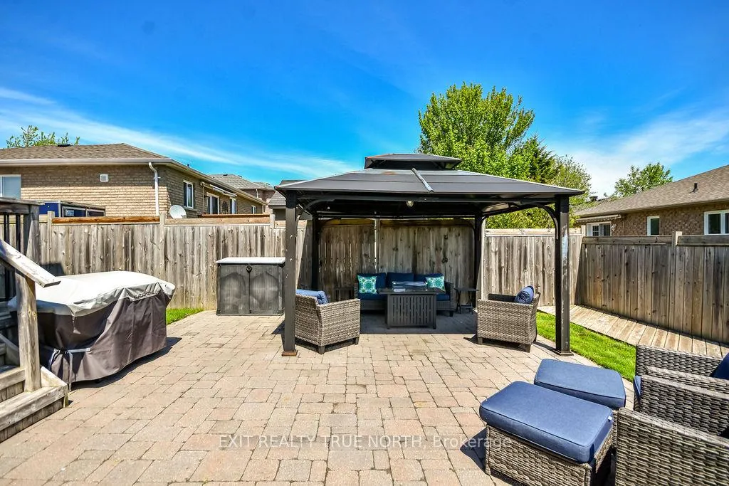 Photo 43 of 9 Corbett Street, Springwater, Elmvale — HOMEH