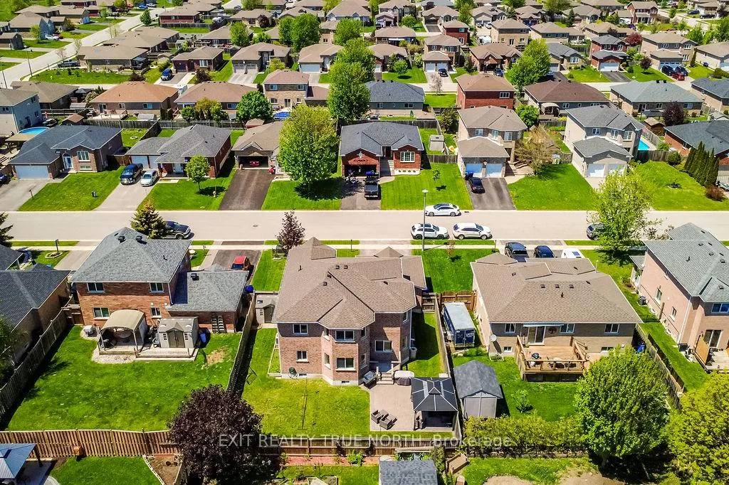 Photo 46 of 9 Corbett Street, Springwater, Elmvale — HOMEH