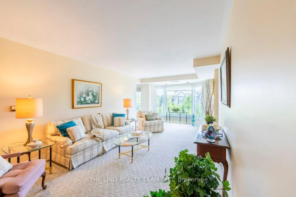 Front of Unit 312, 85 Wellington Street W