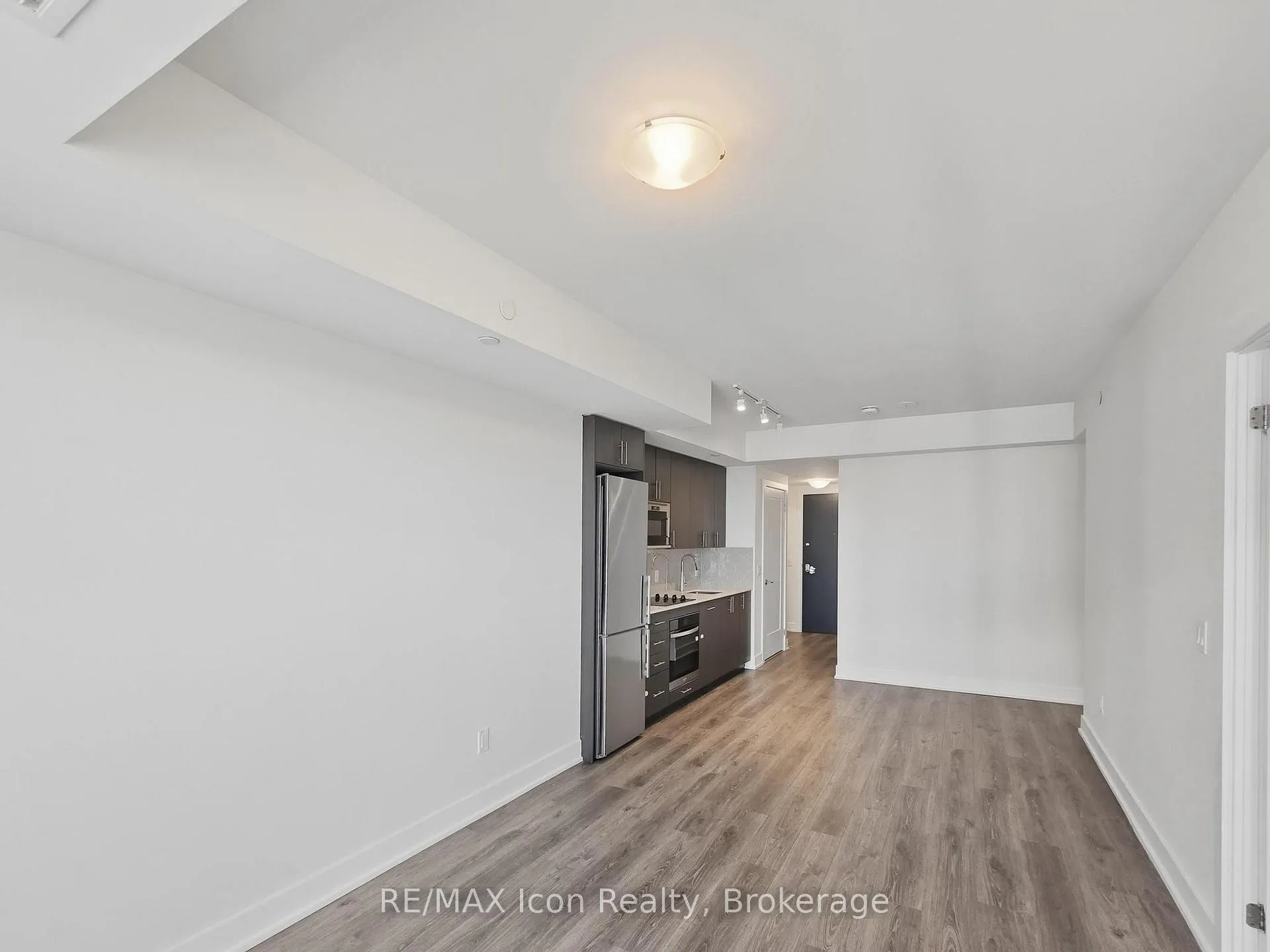 Photo 6 of Unit 2214, 2545 Simcoe Street N, Oshawa, Windfields — HOMEH