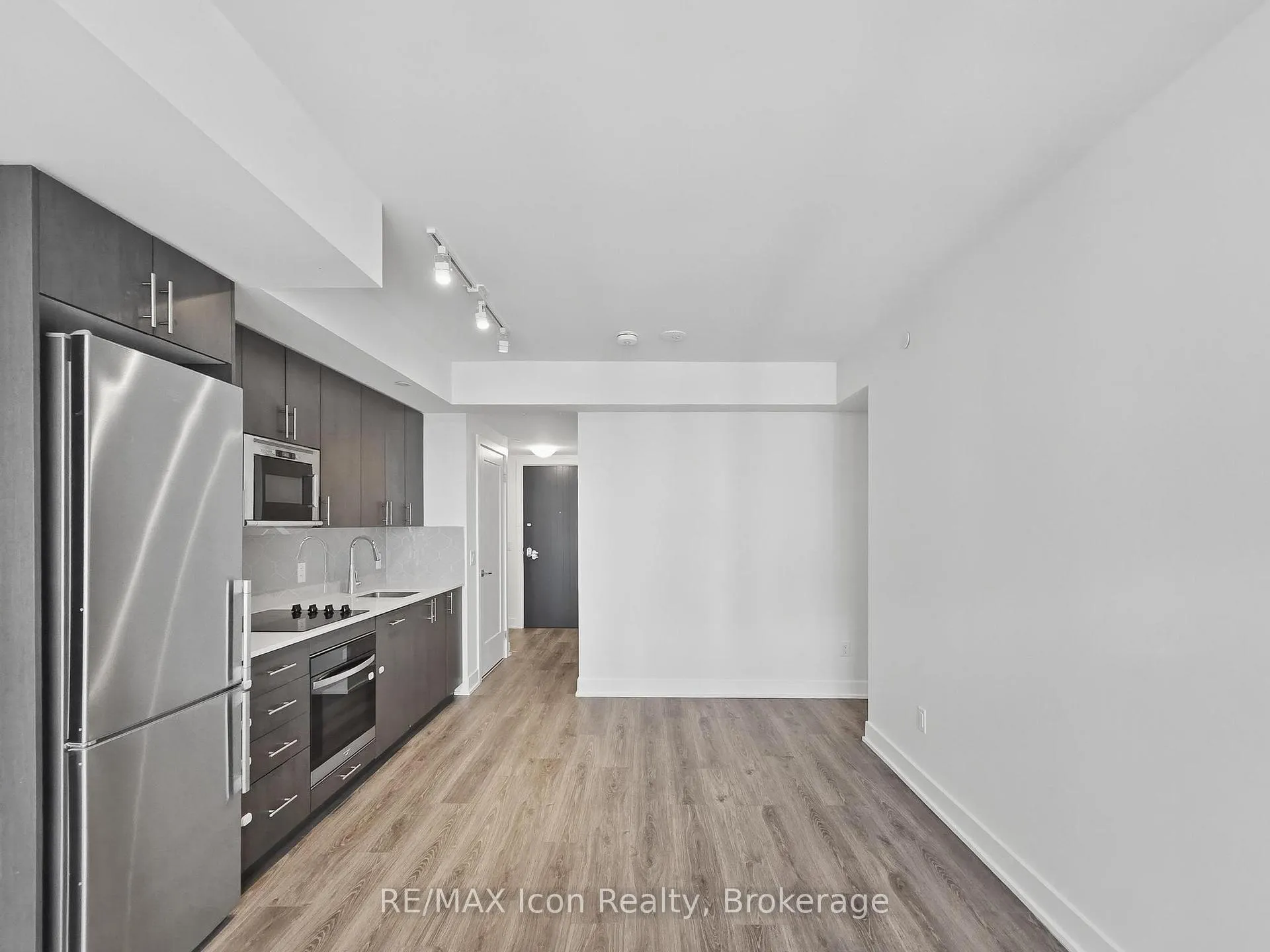 Photo 9 of Unit 2214, 2545 Simcoe Street N, Oshawa, Windfields — HOMEH