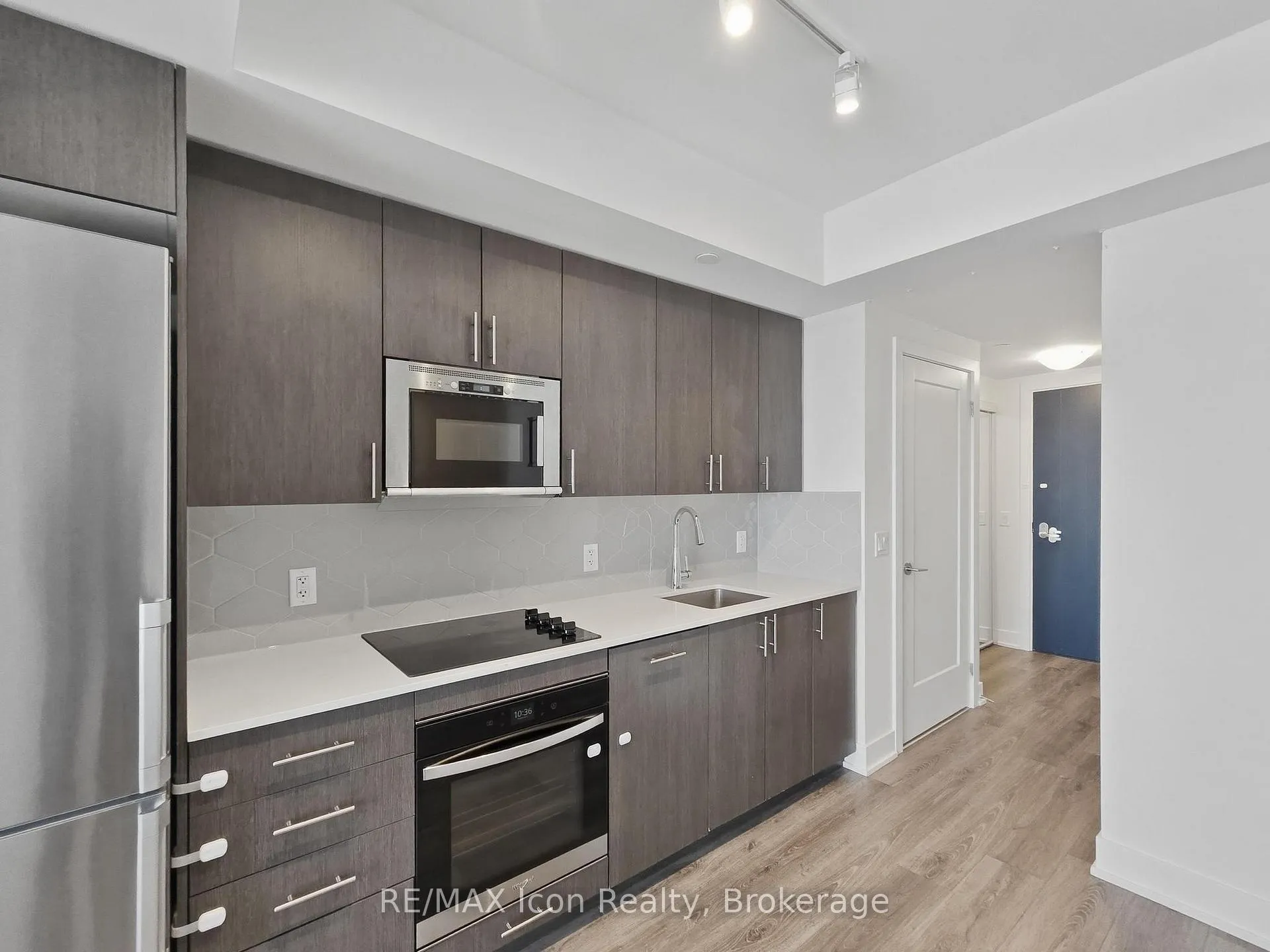 Photo 11 of Unit 2214, 2545 Simcoe Street N, Oshawa, Windfields — HOMEH