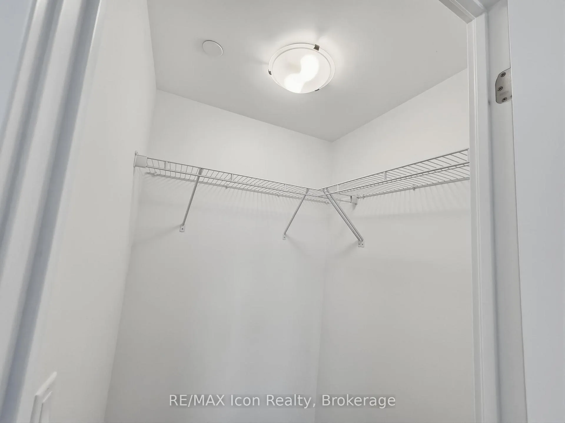 Photo 17 of Unit 2214, 2545 Simcoe Street N, Oshawa, Windfields — HOMEH