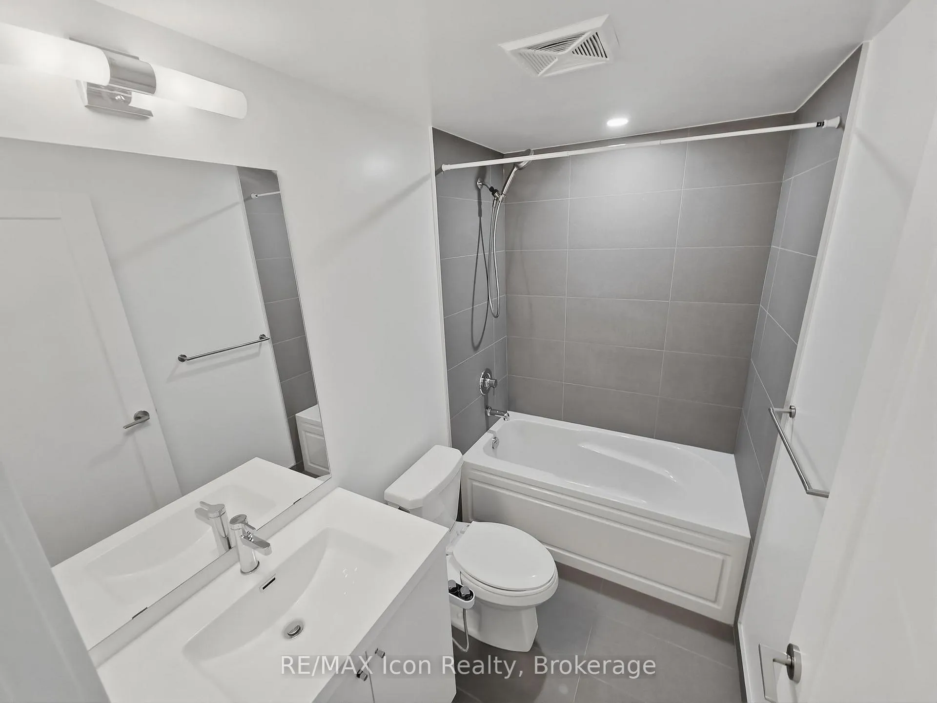 Photo 20 of Unit 2214, 2545 Simcoe Street N, Oshawa, Windfields — HOMEH