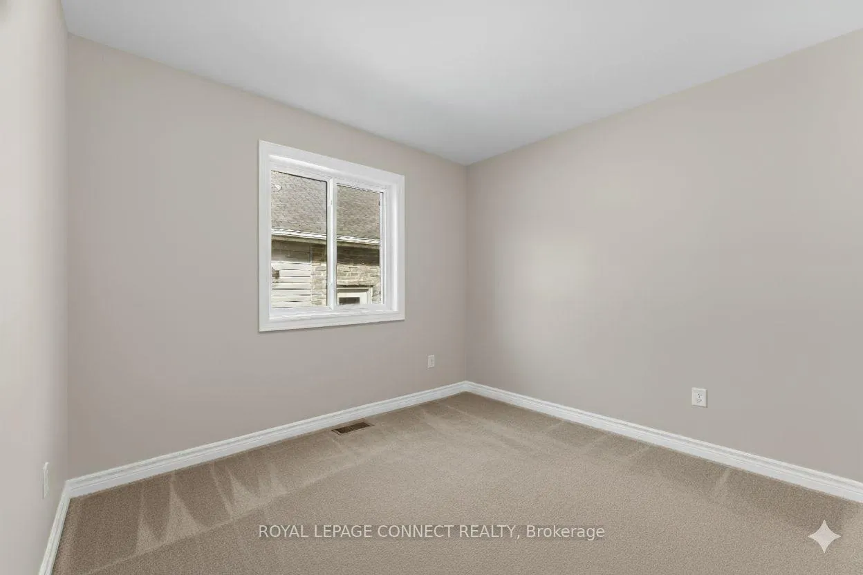 Photo 13 of 25 Springdale Drive, Kawartha Lakes, Lindsay — HOMEH