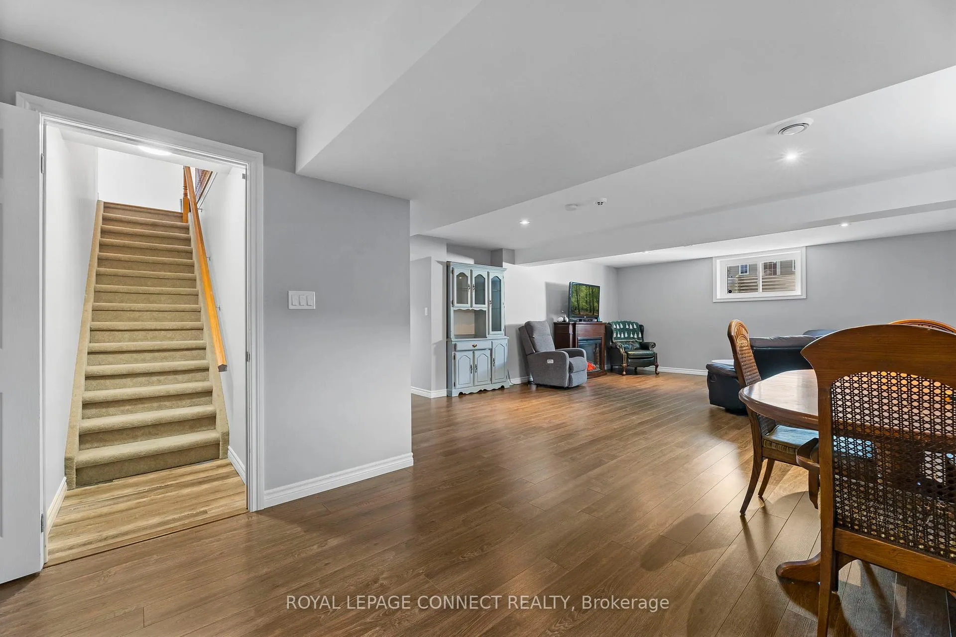 Photo 20 of 25 Springdale Drive, Kawartha Lakes, Lindsay — HOMEH