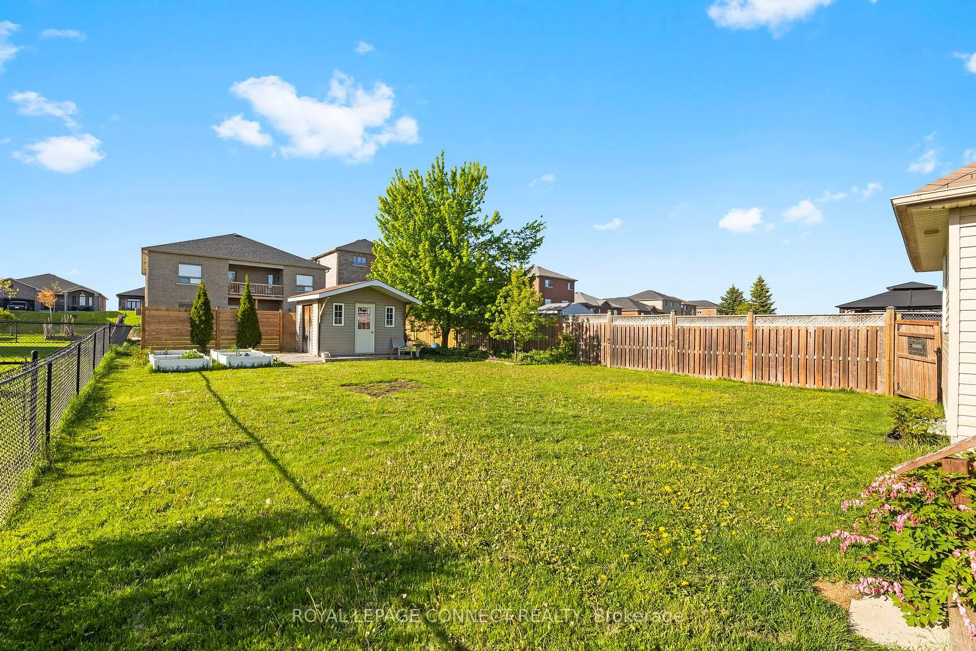 Photo 28 of 25 Springdale Drive, Kawartha Lakes, Lindsay — HOMEH