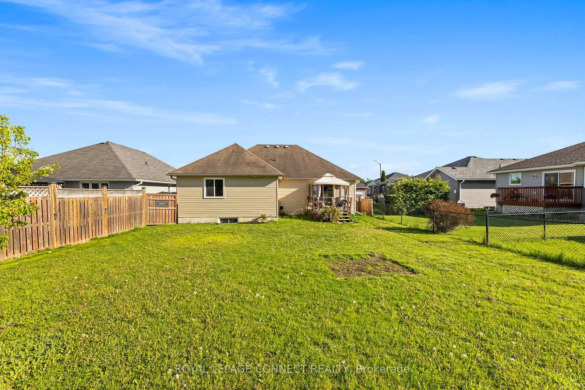 Photo 31 of 25 Springdale Drive, Kawartha Lakes, Lindsay — HOMEH