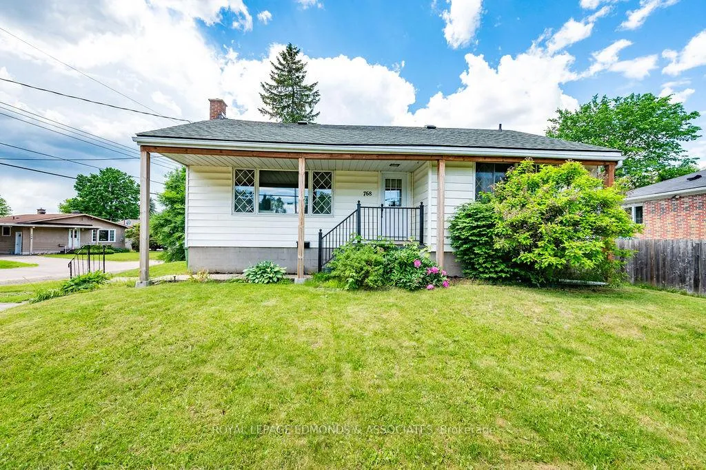Photo 2 of 768 Mackay Street, Pembroke, Pembroke — HOMEH