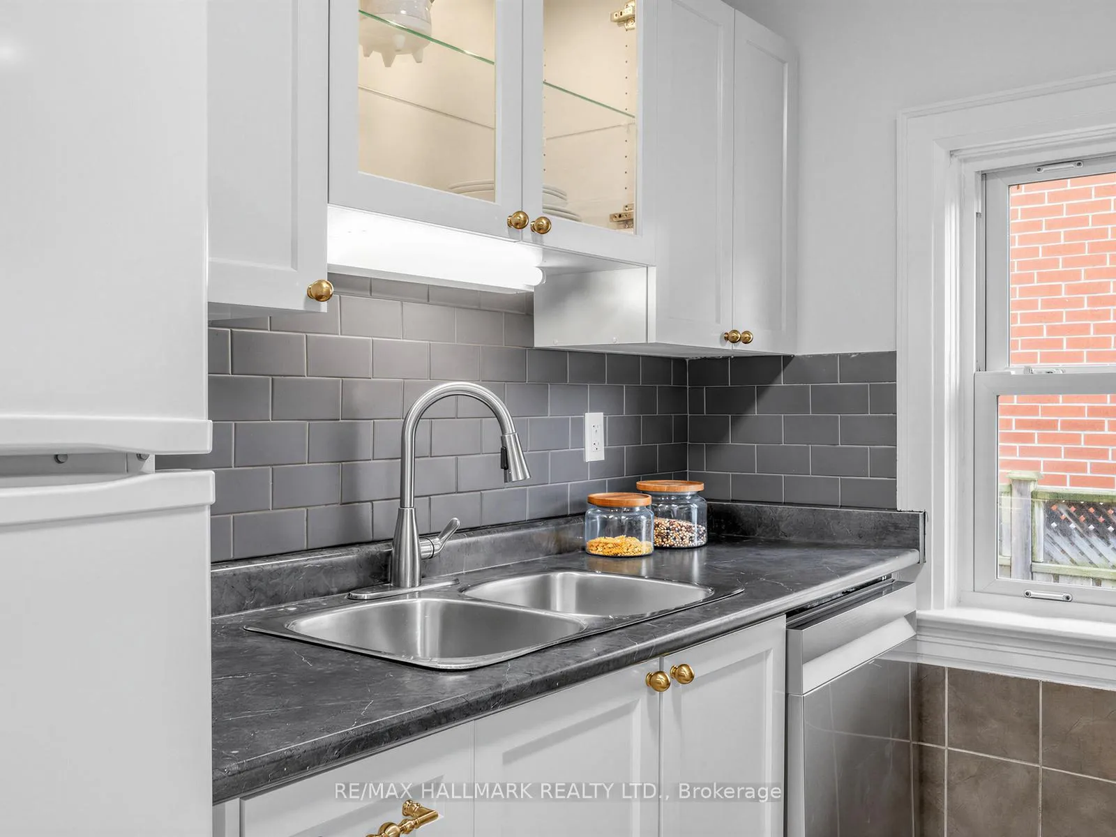 Photo 14 of 958 Greenwood Avenue, Toronto, Danforth Village-East York — HOMEH
