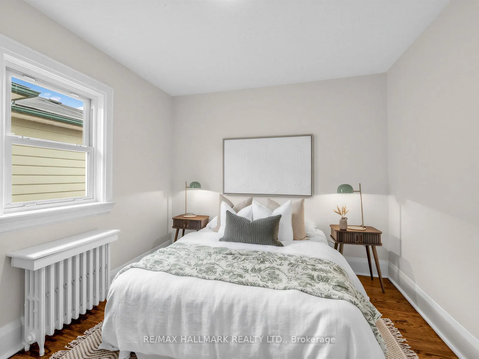 Photo 23 of 958 Greenwood Avenue, Toronto, Danforth Village-East York — HOMEH