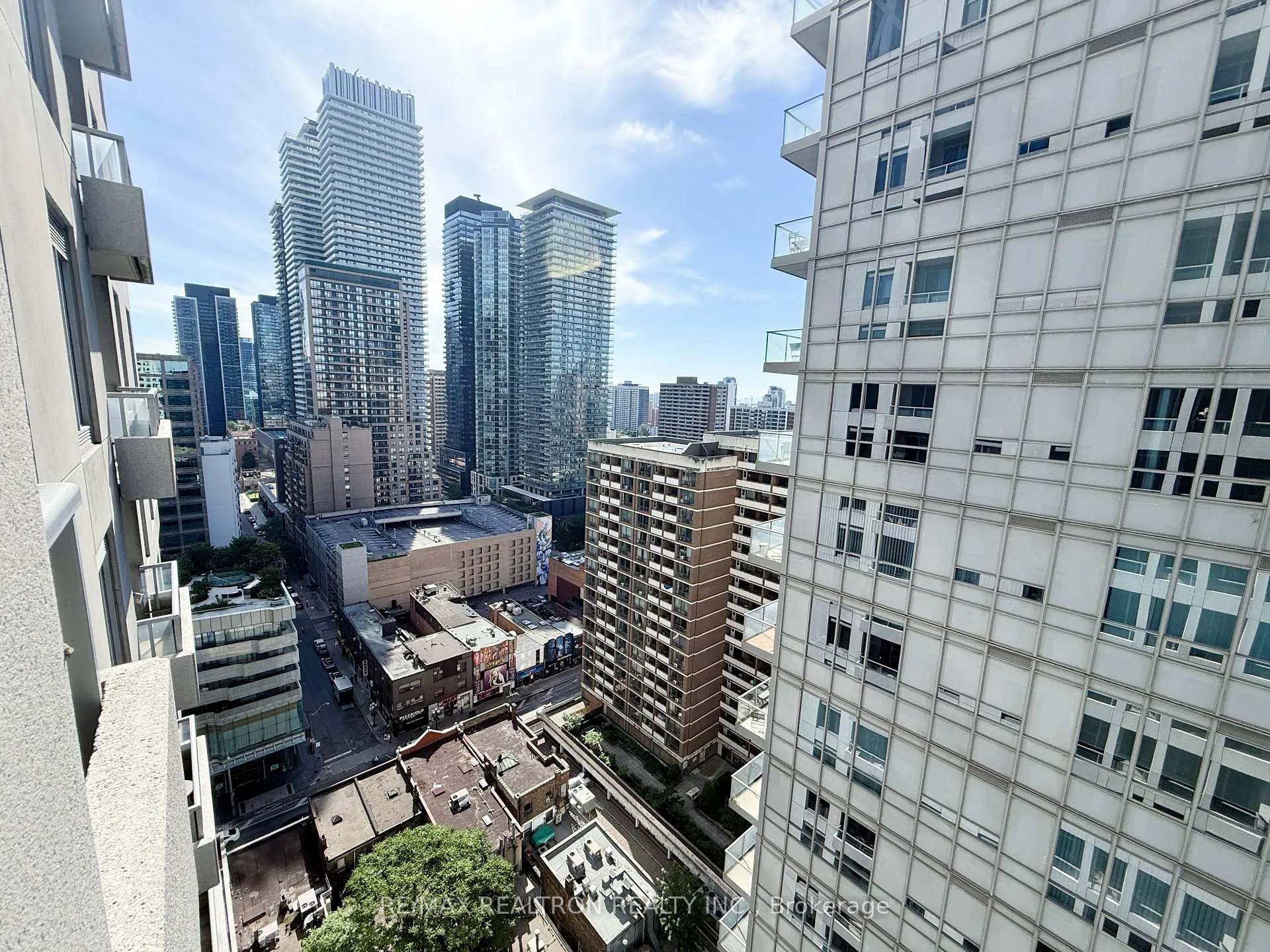 Photo 16 of Unit 2208, 35 Balmuto Street, Toronto, Bay Street Corridor — HOMEH