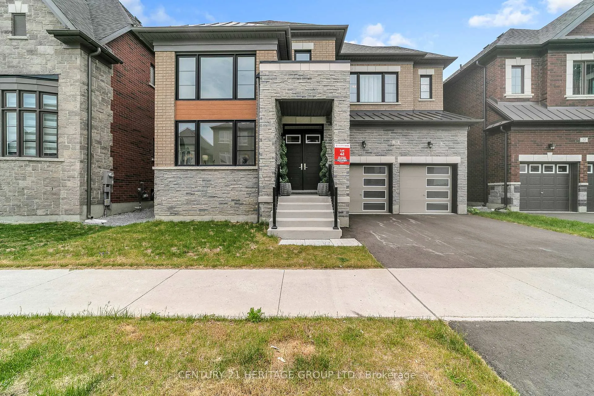 Front of 20 Sweet Gale Crescent