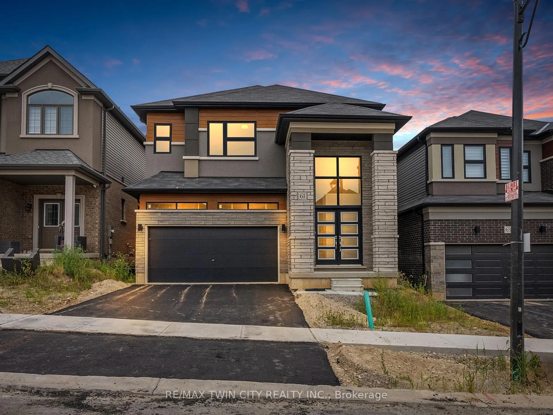 Photo 3 of 61 George Brier Drive E, Brant, Paris — HOMEH