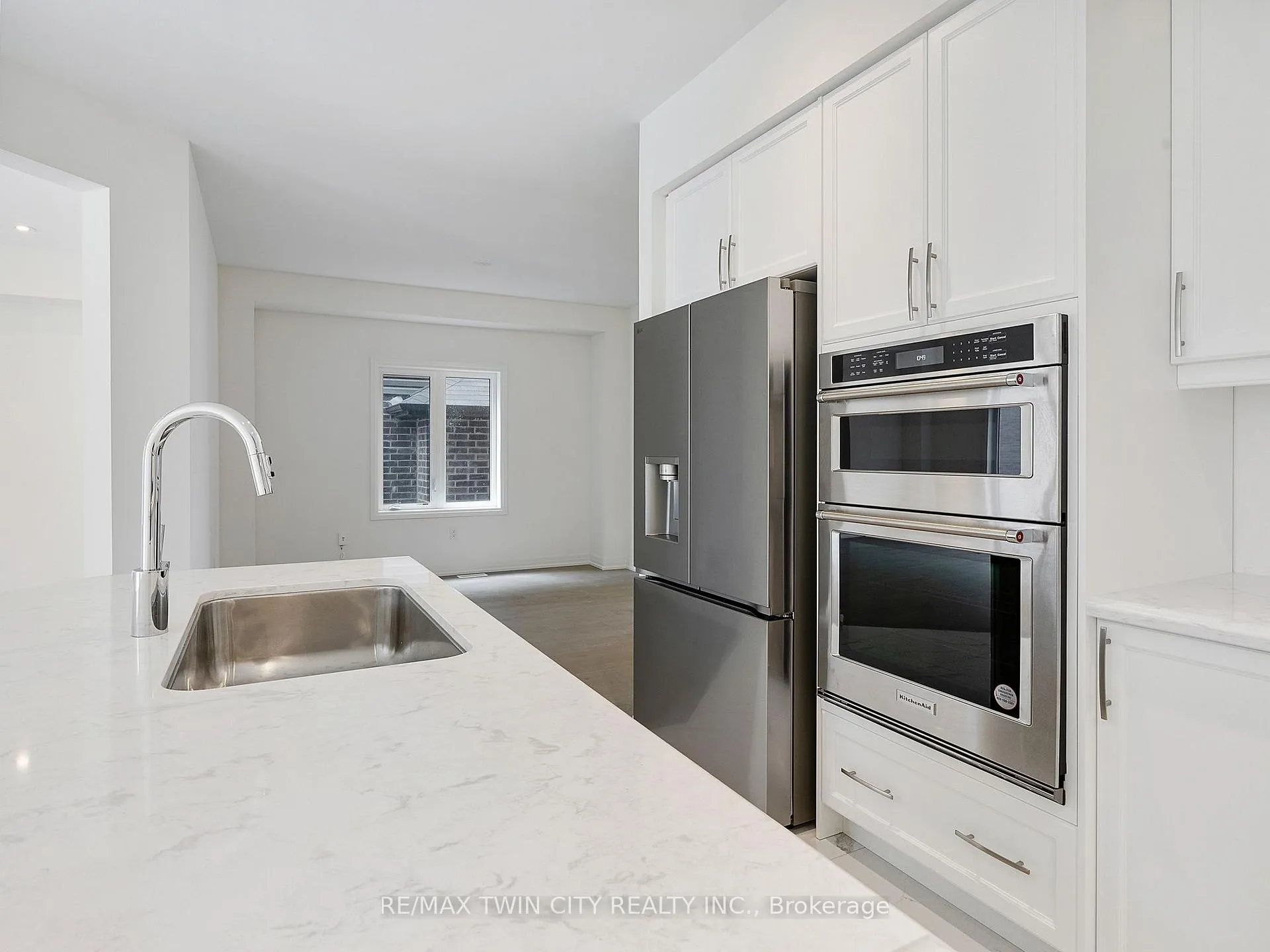 Photo 27 of 61 George Brier Drive E, Brant, Paris — HOMEH