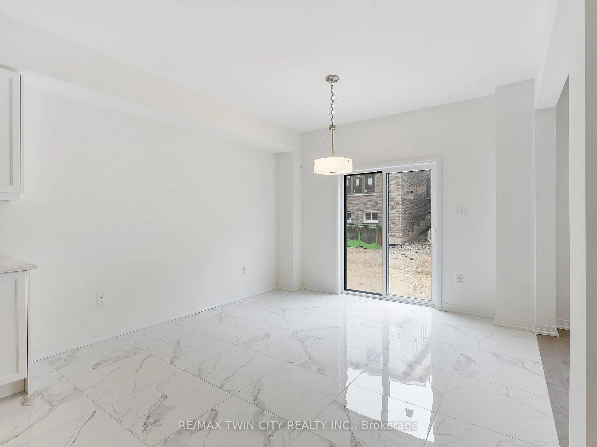 Photo 30 of 61 George Brier Drive E, Brant, Paris — HOMEH