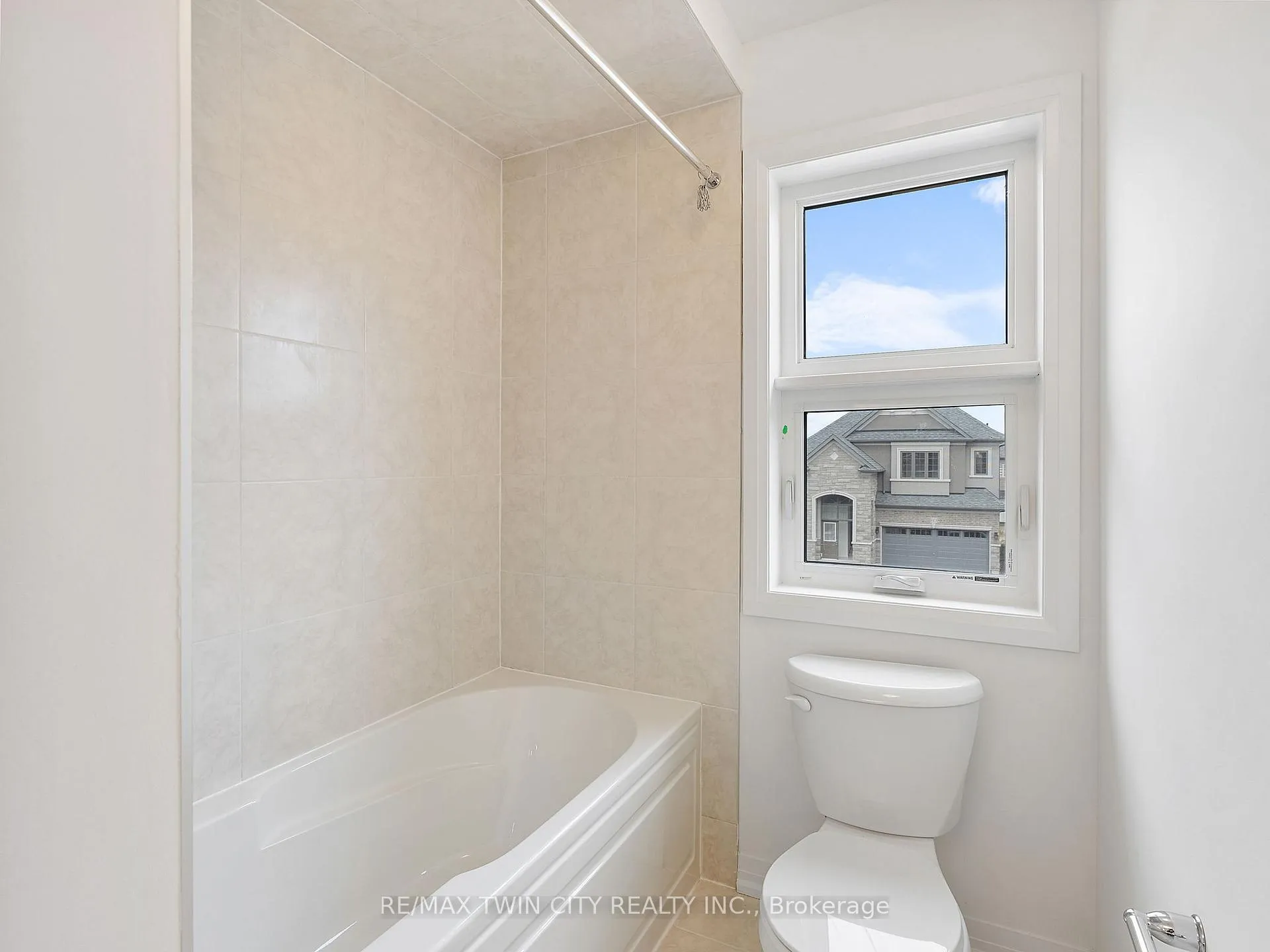 Photo 38 of 61 George Brier Drive E, Brant, Paris — HOMEH