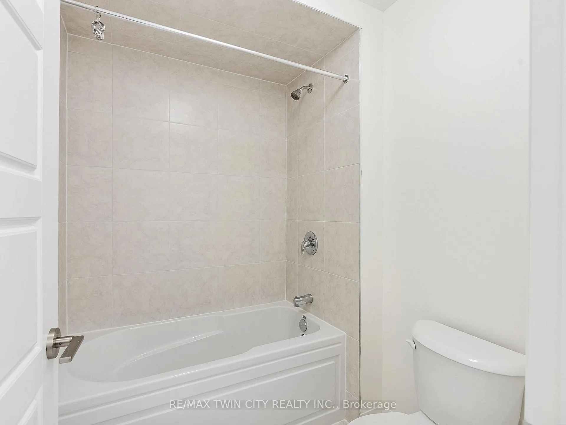 Photo 42 of 61 George Brier Drive E, Brant, Paris — HOMEH