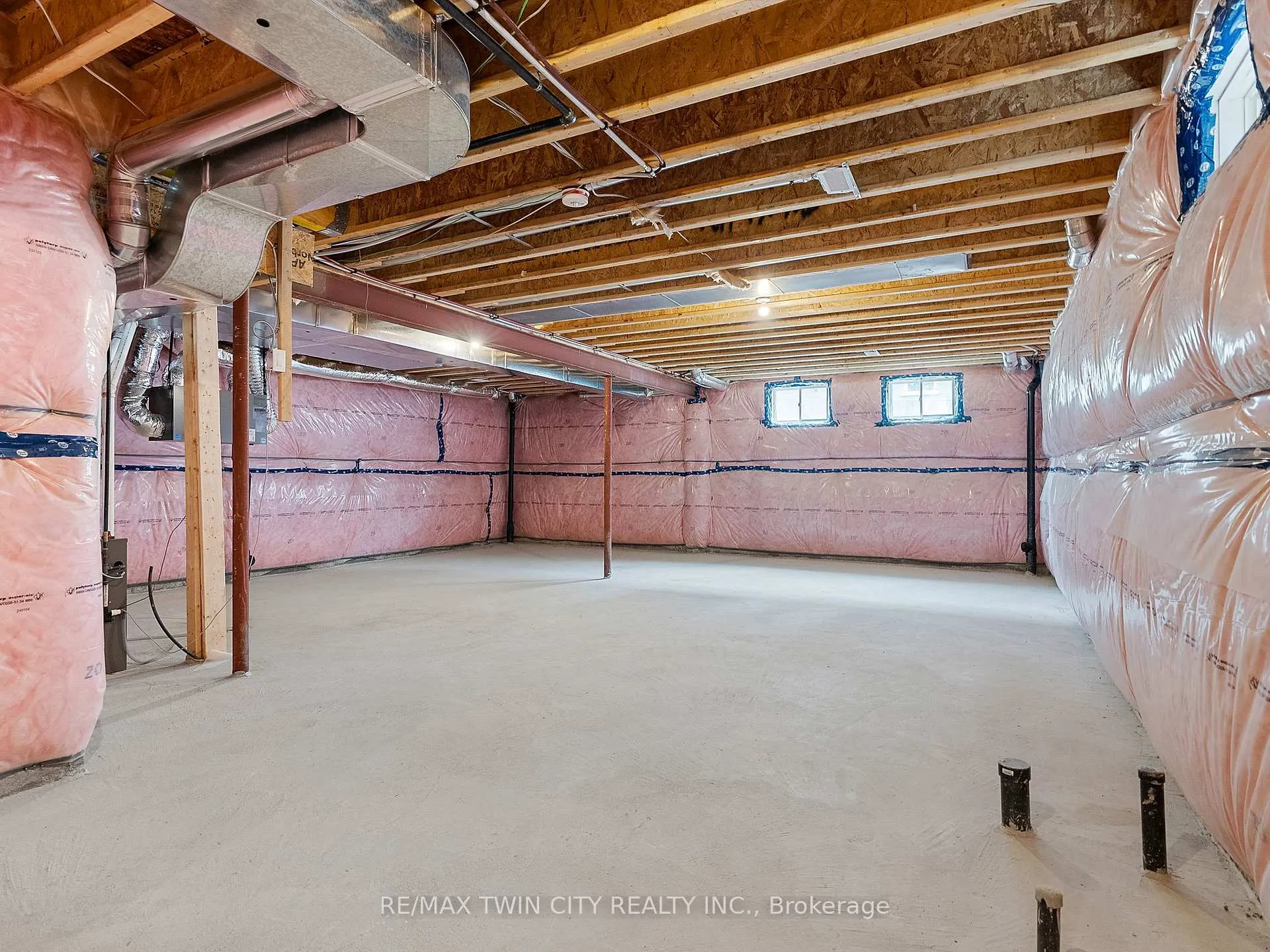 Photo 49 of 61 George Brier Drive E, Brant, Paris — HOMEH