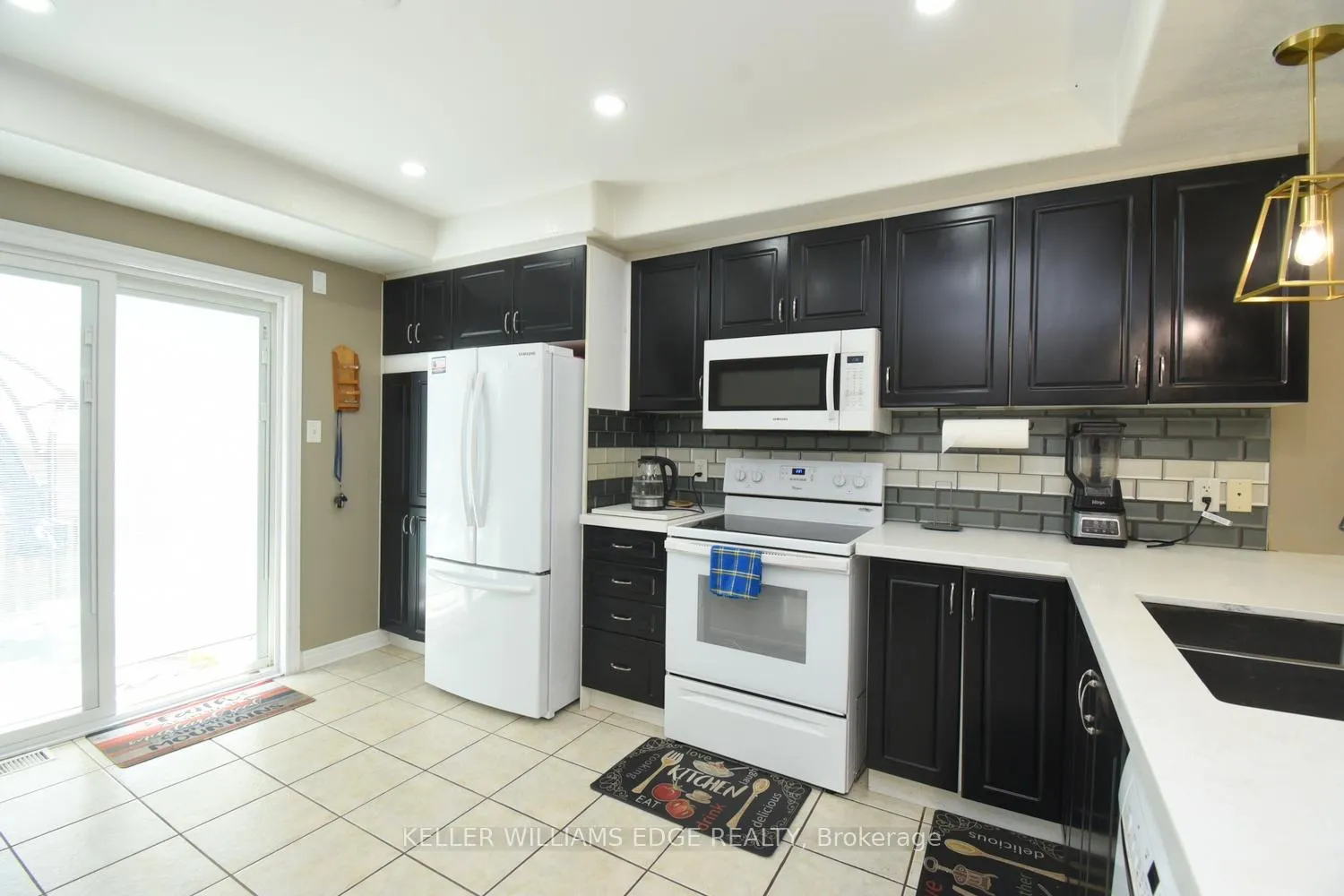 Photo 11 of 334 St Lawrence Drive, Welland, N. Welland — HOMEH