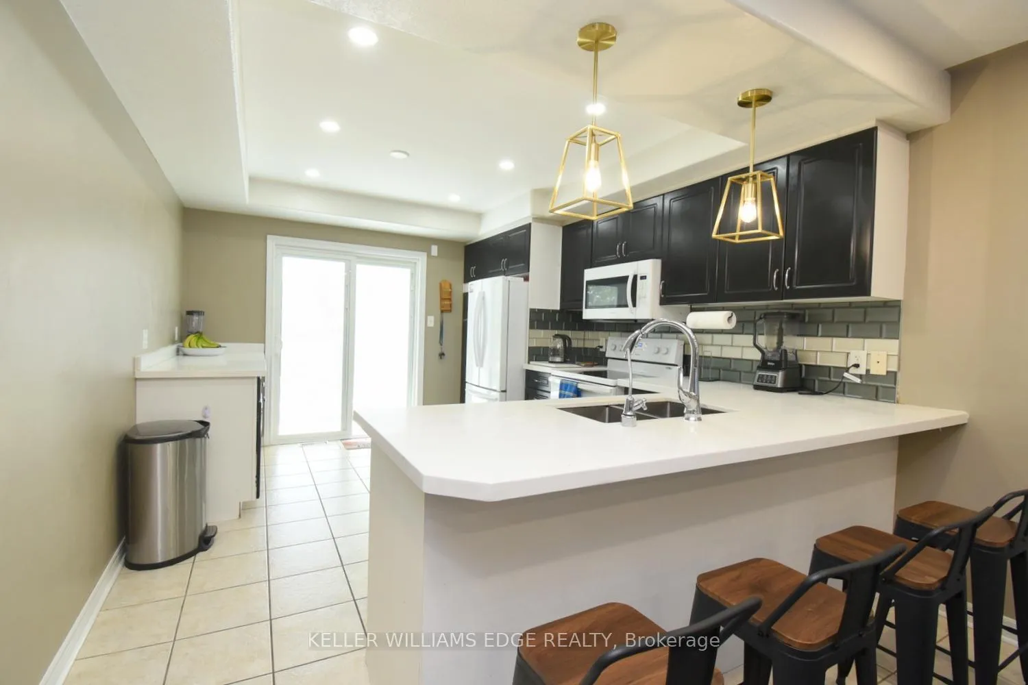 Photo 15 of 334 St Lawrence Drive, Welland, N. Welland — HOMEH