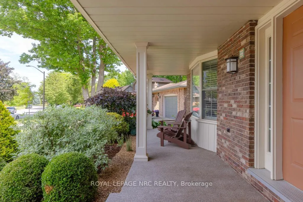 Photo 2 of 22 Butler Crescent, St. Catharines, Lakeshore — HOMEH