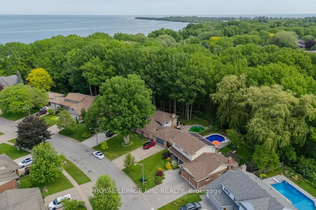 Photo 5 of 22 Butler Crescent, St. Catharines, Lakeshore — HOMEH