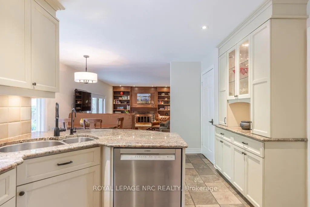 Photo 22 of 22 Butler Crescent, St. Catharines, Lakeshore — HOMEH