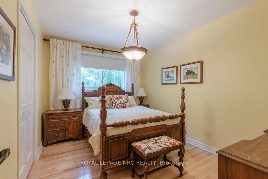 Photo 33 of 22 Butler Crescent, St. Catharines, Lakeshore — HOMEH