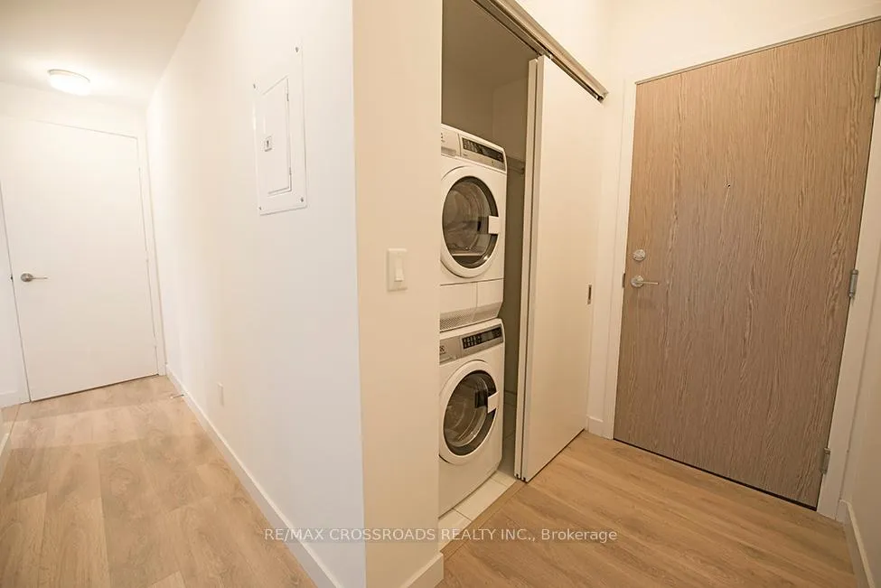 Front of Unit 808, 215 Queen Street W