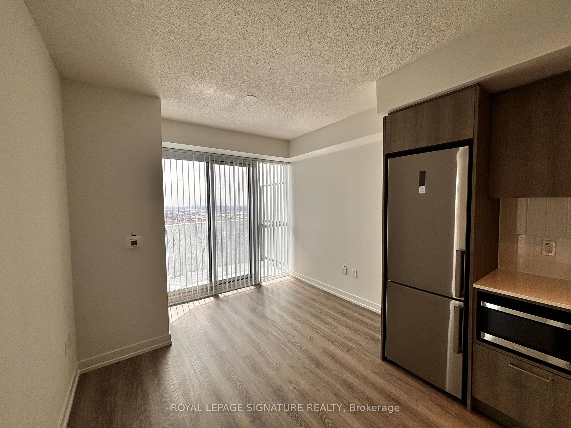 Photo 6 of 195 Commerce Street, Vaughan, Vaughan Corporate Centre — HOMEH