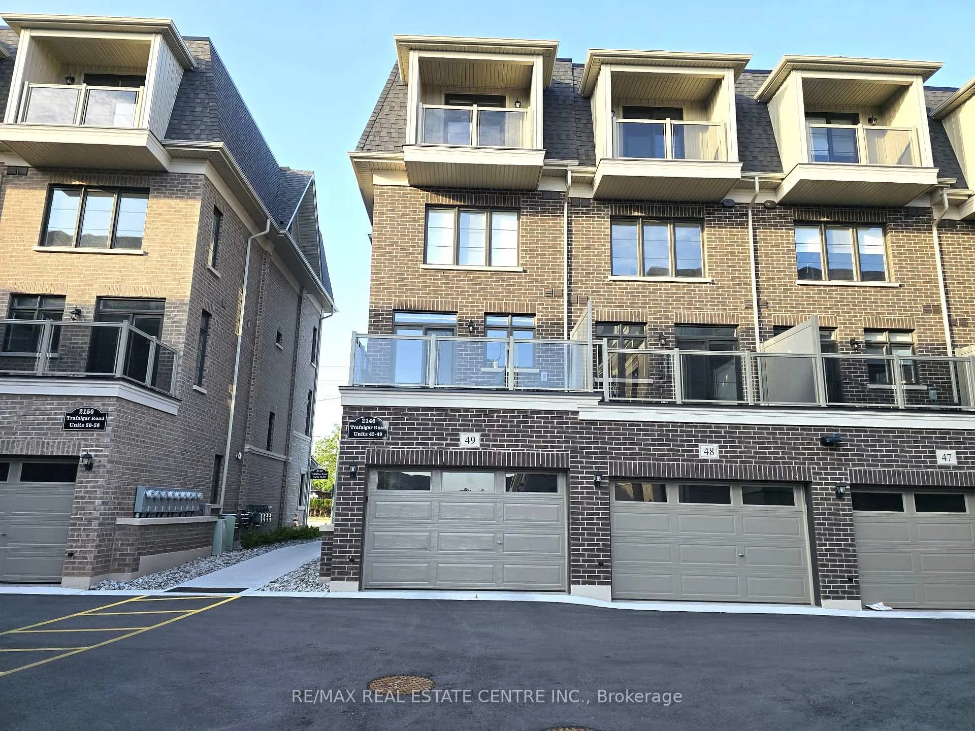 Photo 5 of Unit 49, 2140 Trafalgar Road, Oakville, River Oaks — HOMEH