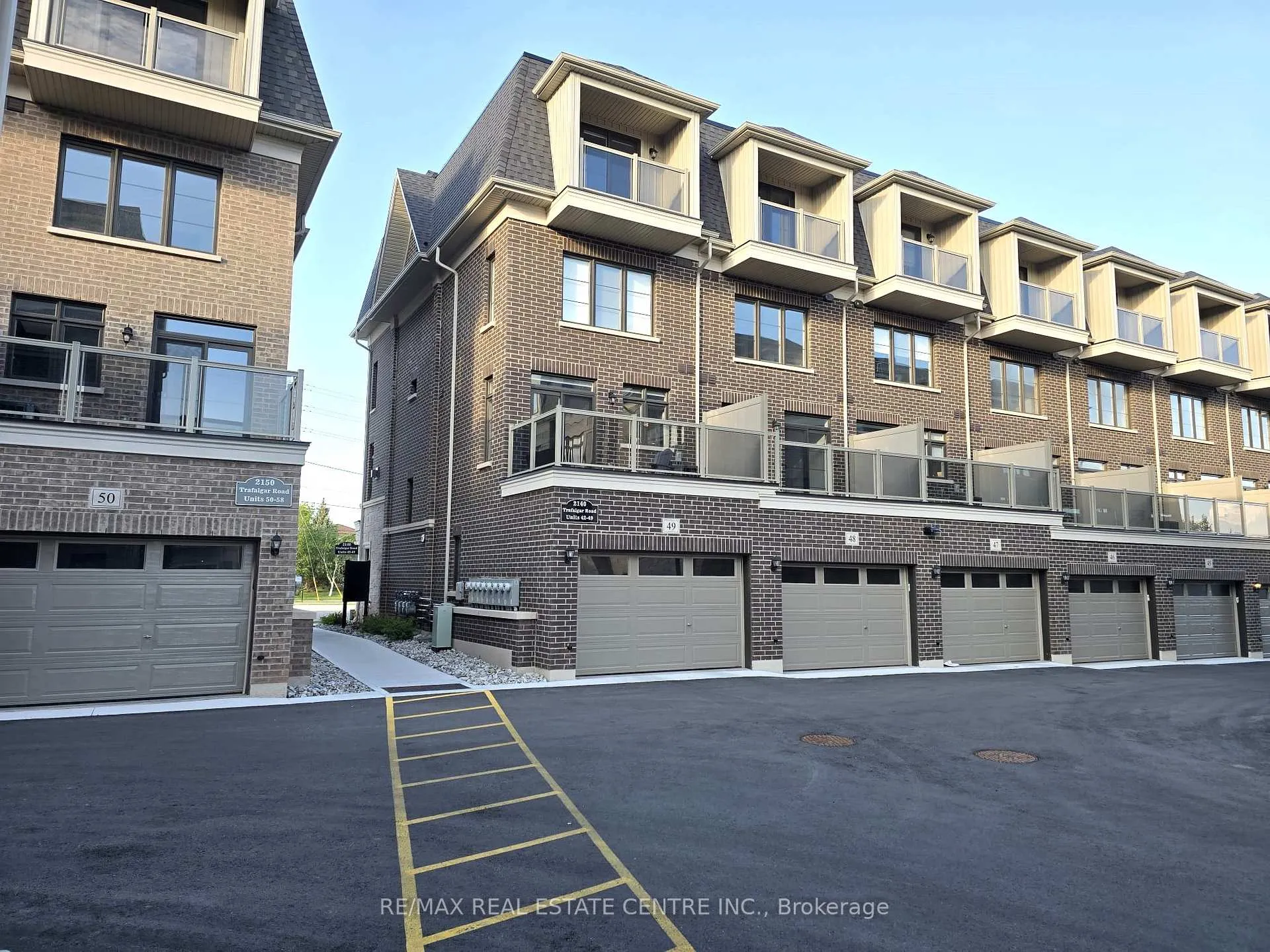 Photo 6 of Unit 49, 2140 Trafalgar Road, Oakville, River Oaks — HOMEH
