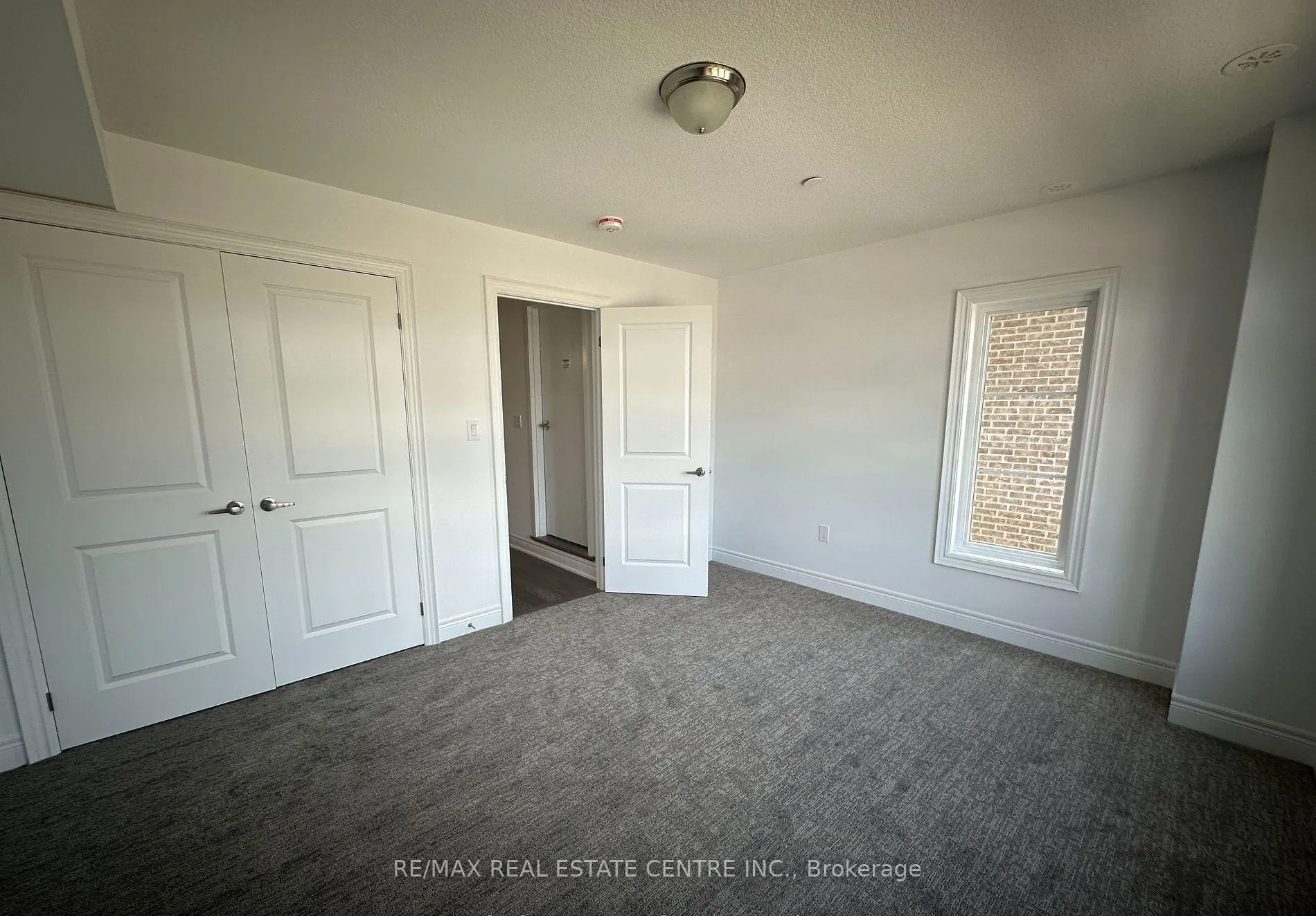 Photo 14 of Unit 49, 2140 Trafalgar Road, Oakville, River Oaks — HOMEH