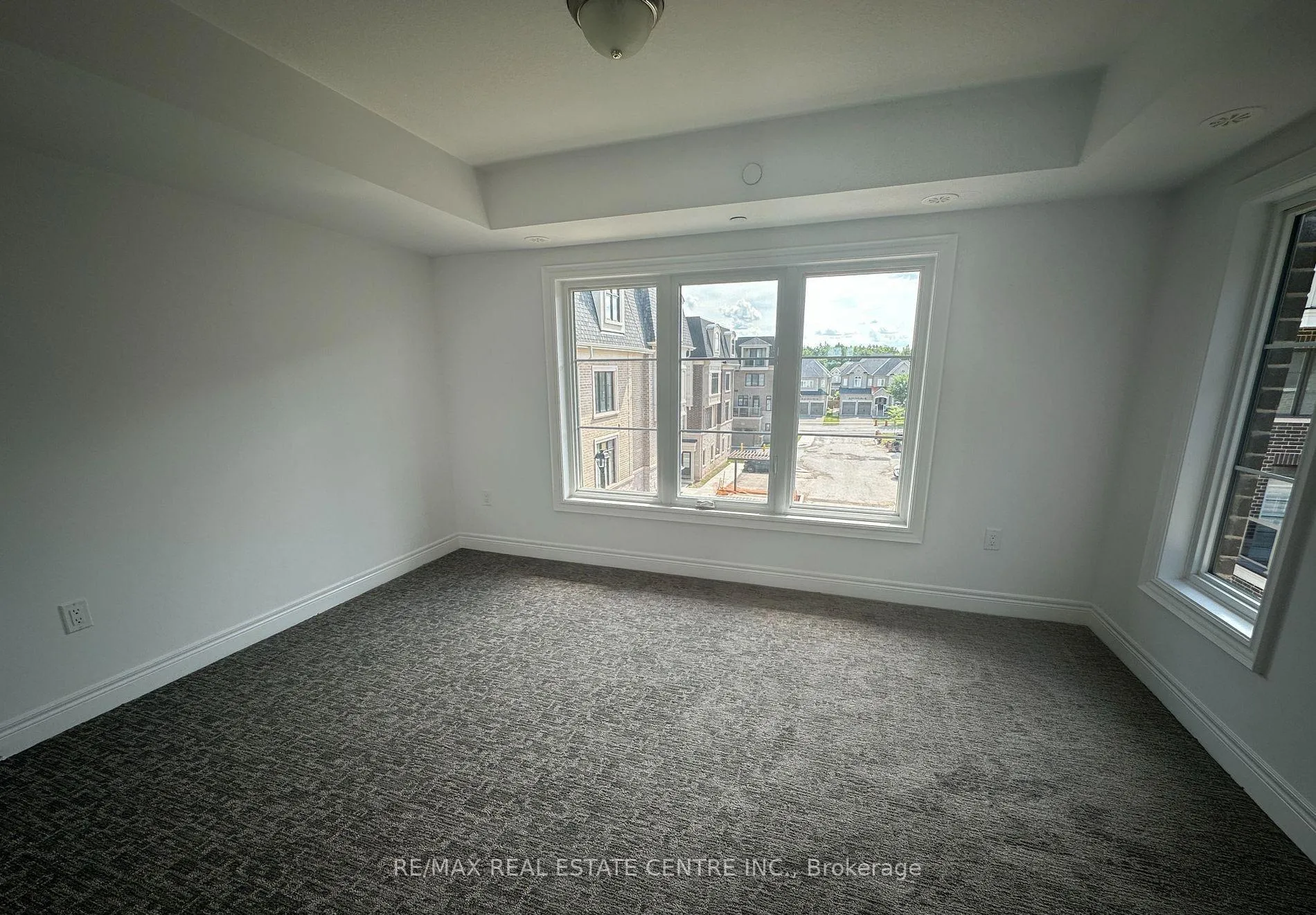 Photo 19 of Unit 49, 2140 Trafalgar Road, Oakville, River Oaks — HOMEH