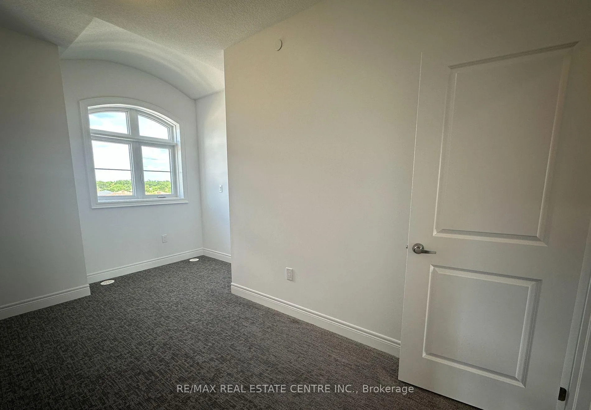 Photo 21 of Unit 49, 2140 Trafalgar Road, Oakville, River Oaks — HOMEH