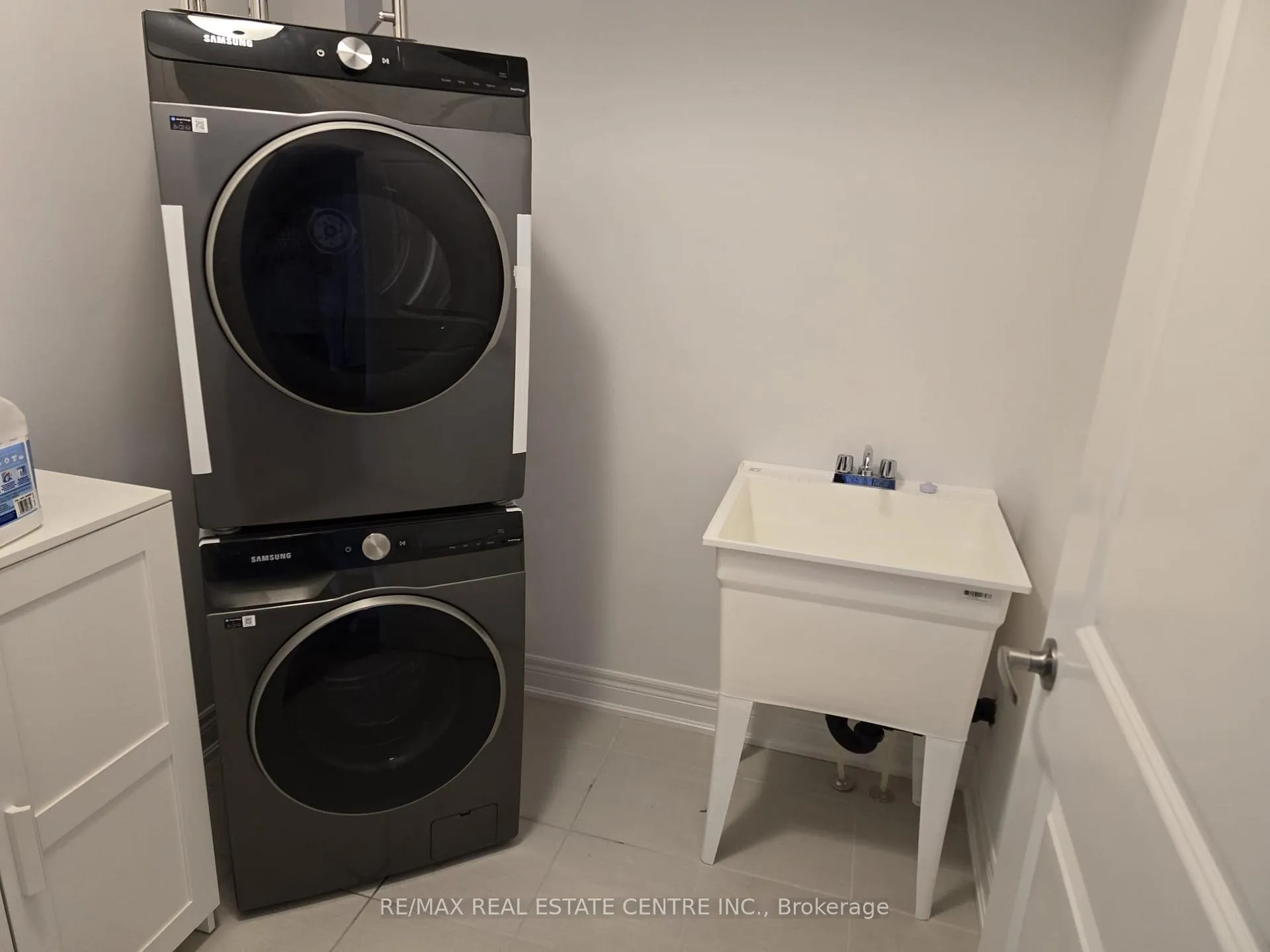 Photo 29 of Unit 49, 2140 Trafalgar Road, Oakville, River Oaks — HOMEH
