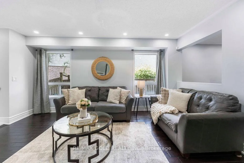 Photo 10 of 1201 Mowat Lane, Milton, Dempsey — HOMEH