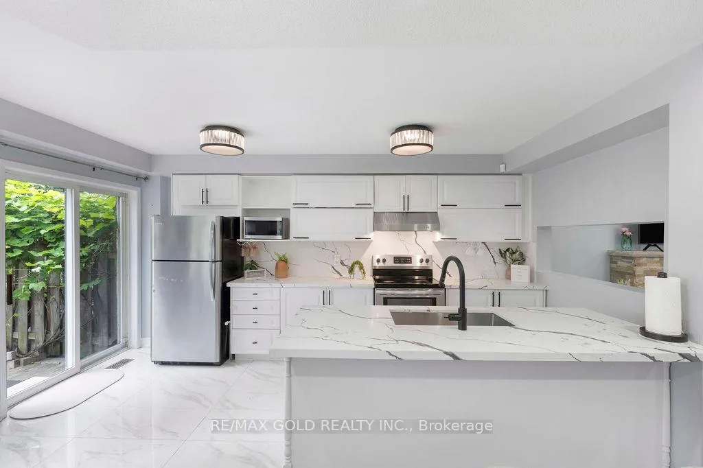 Photo 13 of 1201 Mowat Lane, Milton, Dempsey — HOMEH