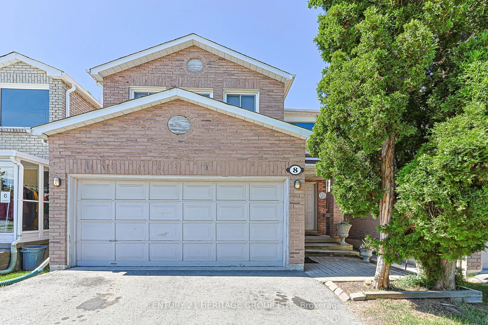 Front of 8 Millcroft Way
