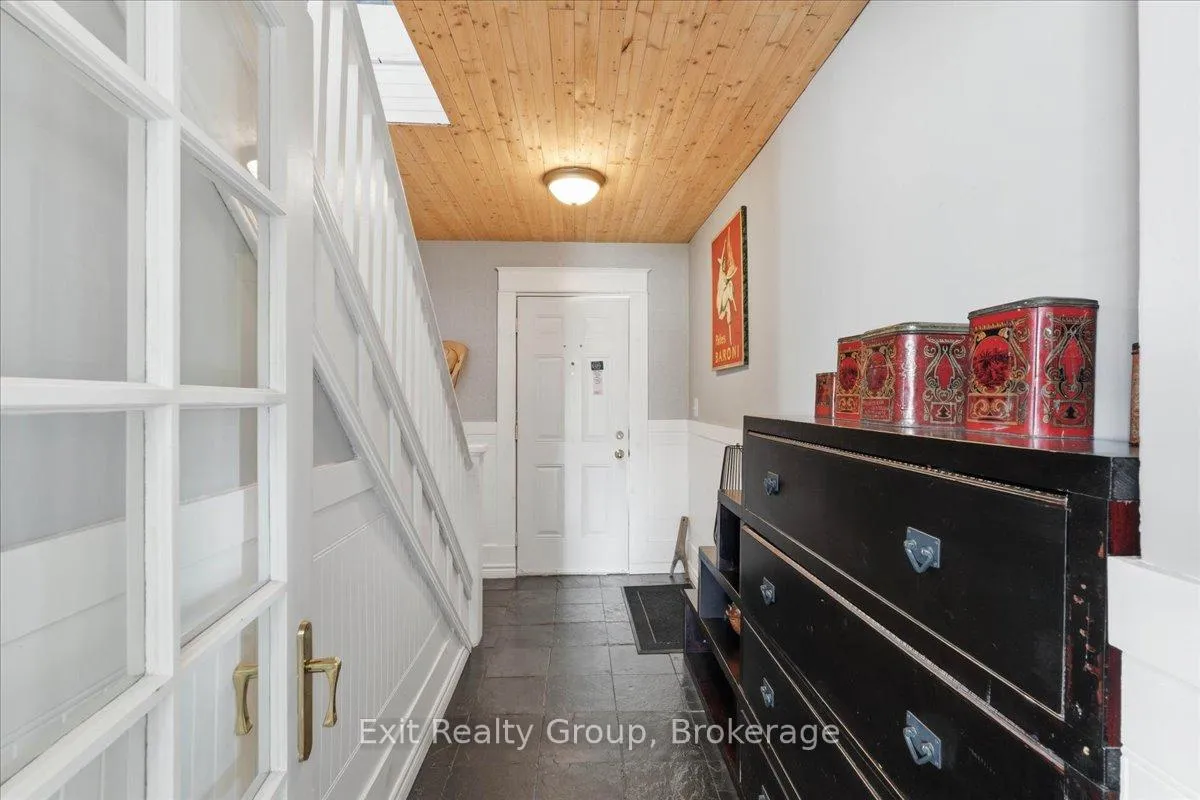 Photo 3 of 910 Rosebush Road, Quinte West, Sidney Ward — HOMEH
