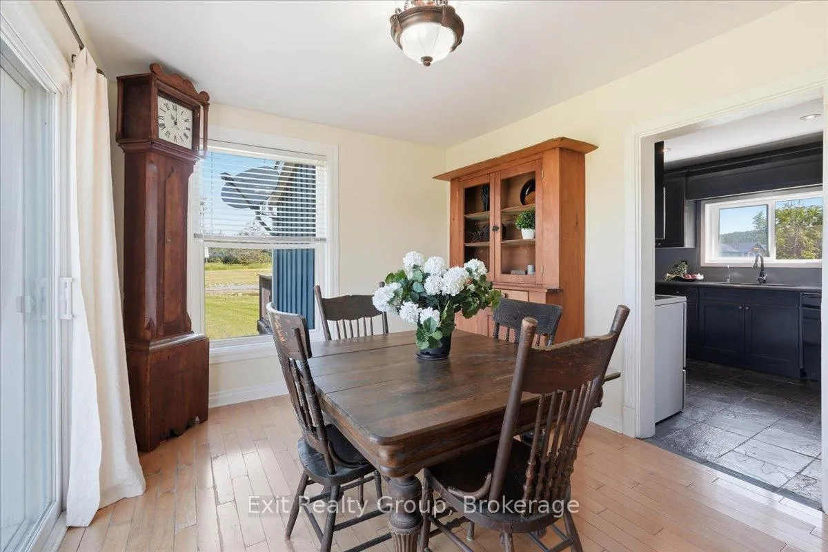 Photo 9 of 910 Rosebush Road, Quinte West, Sidney Ward — HOMEH