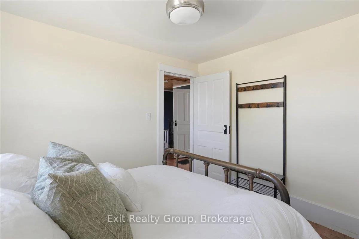 Photo 17 of 910 Rosebush Road, Quinte West, Sidney Ward — HOMEH