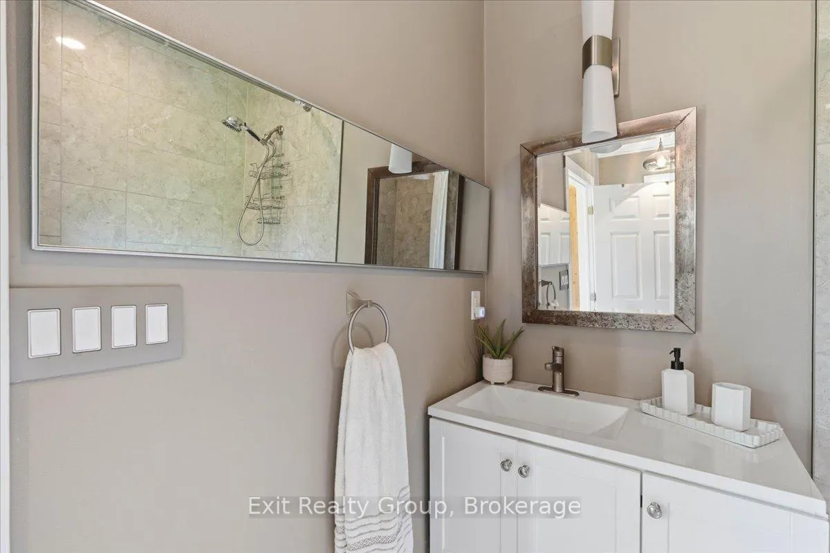 Photo 22 of 910 Rosebush Road, Quinte West, Sidney Ward — HOMEH