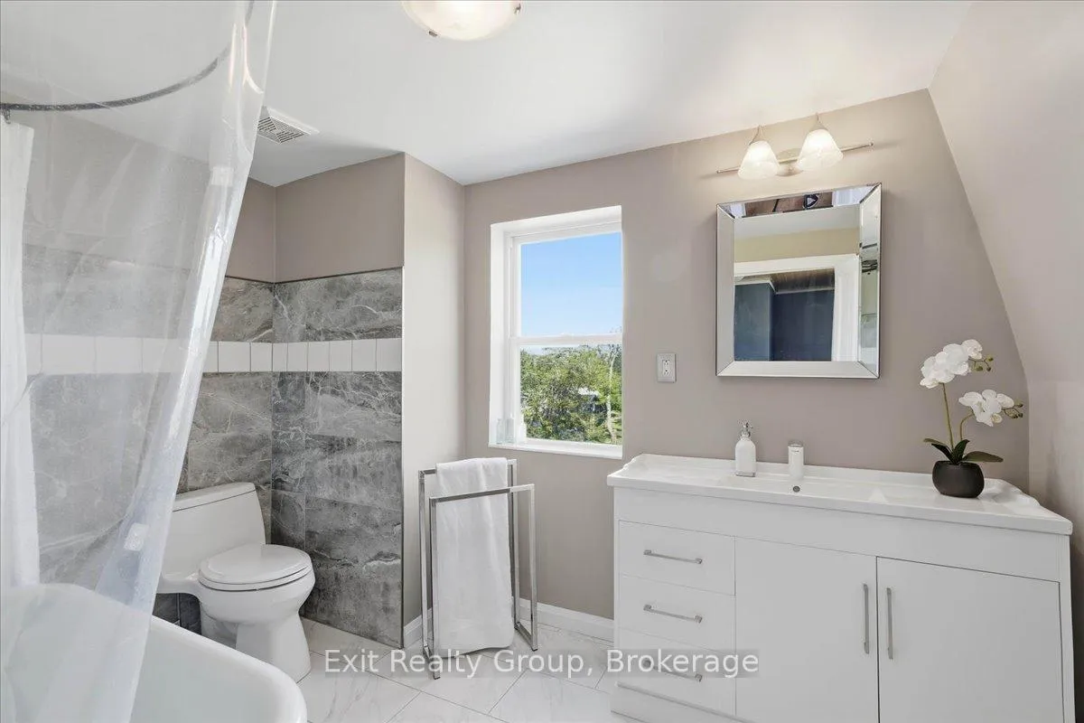 Photo 23 of 910 Rosebush Road, Quinte West, Sidney Ward — HOMEH