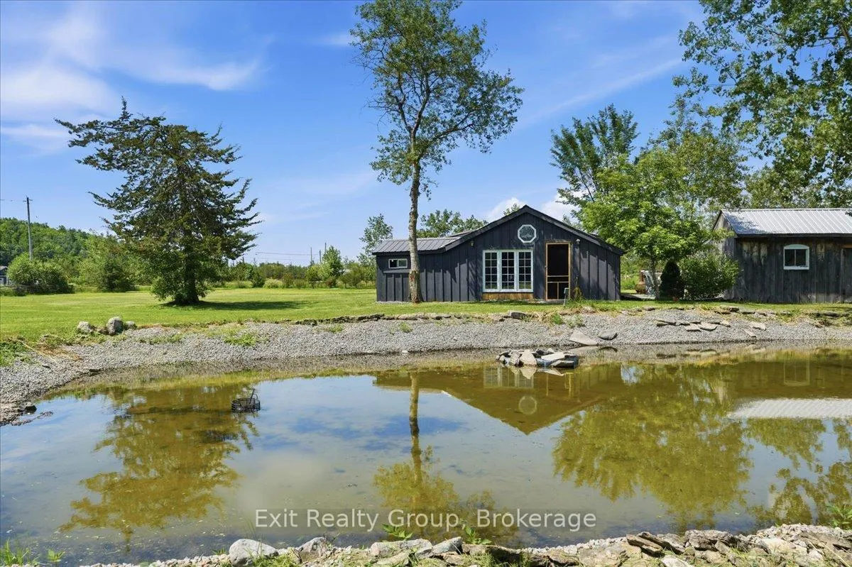 Photo 33 of 910 Rosebush Road, Quinte West, Sidney Ward — HOMEH