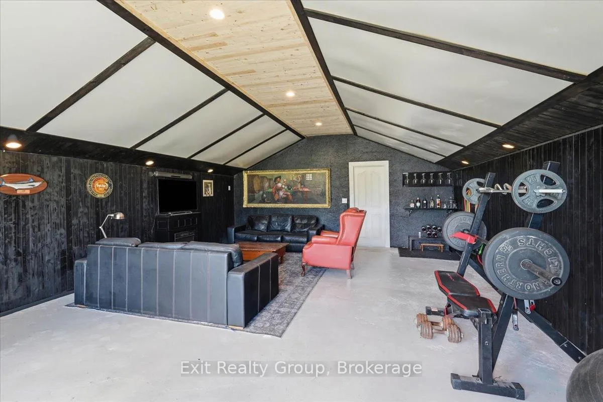 Photo 34 of 910 Rosebush Road, Quinte West, Sidney Ward — HOMEH